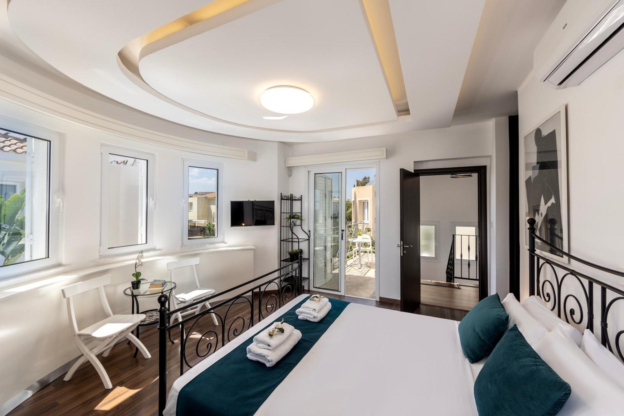 Accomoteleia Crystal Lagoon Villa Протарас Экстерьер фото